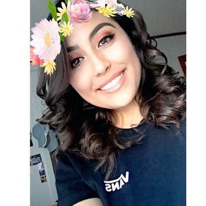 Meet your Posher, Daniela